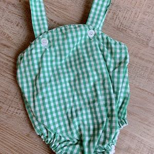 Charming Mary green and white checkered romper size 3M